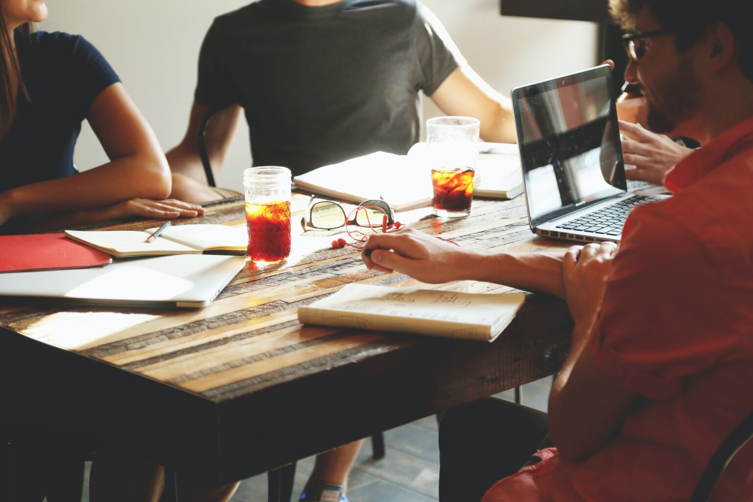 Scaling Your SaaS Startups: Expert Tips to Reach a Wider Audience